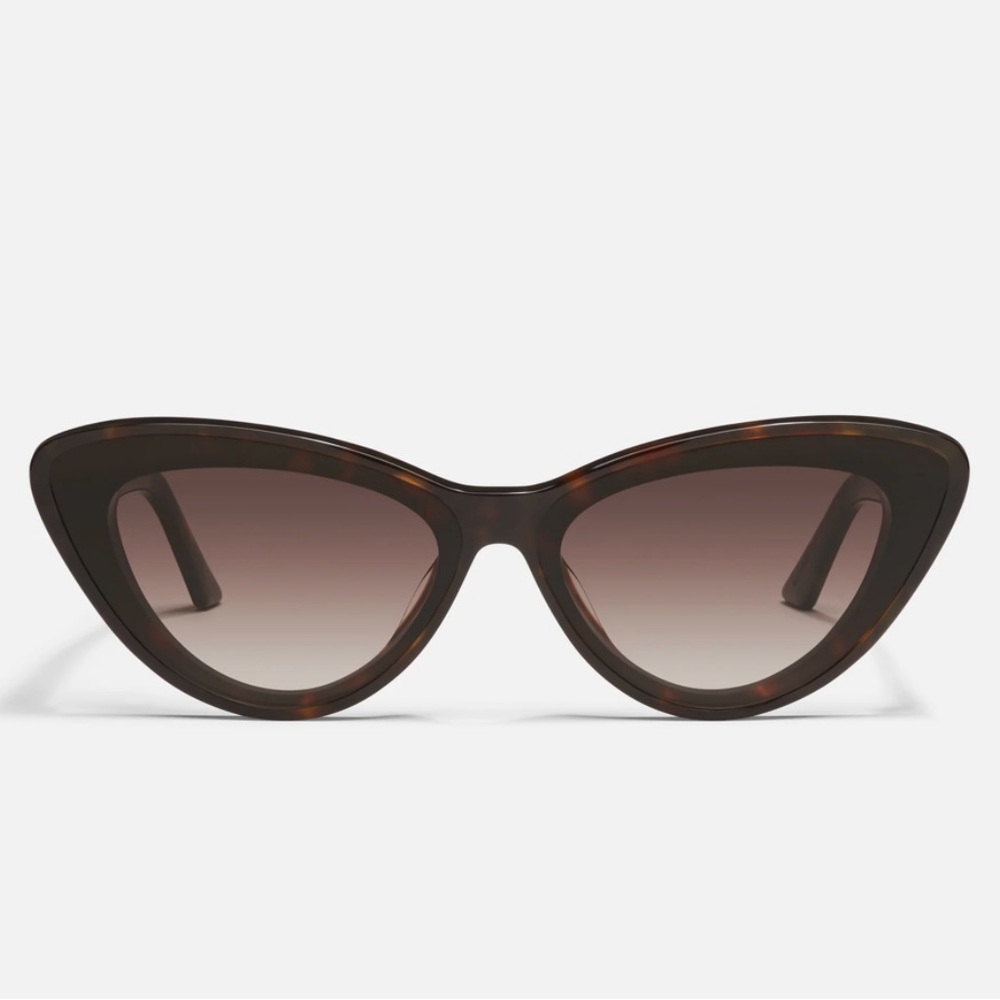 QUAY sunglasses "Tempted" cat-eye Neutral Tortoise Frame / Brown Lens